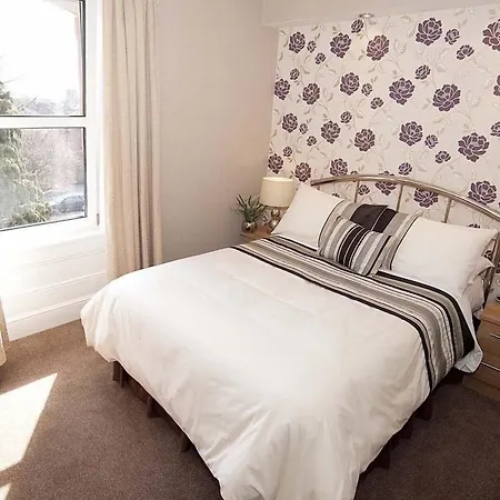 Albany House 4*