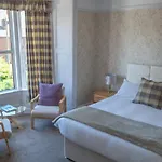 Albany House 4* Penrith