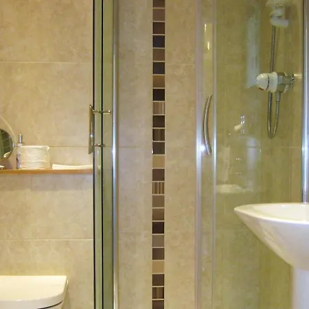 Albany House 4*