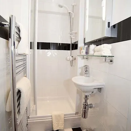Guest house Albany House 4*