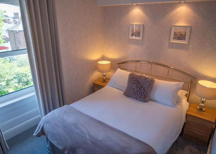 Albany House 4* Penrith