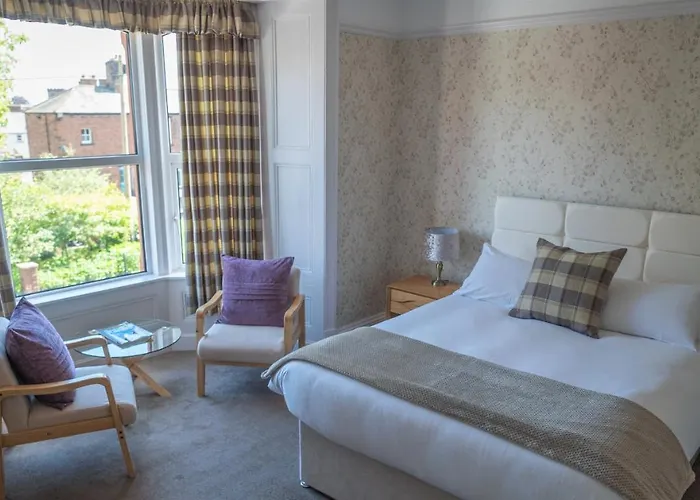 Albany House 4* Penrith