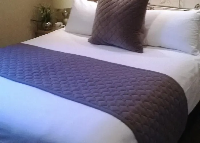 Albany House Guest house